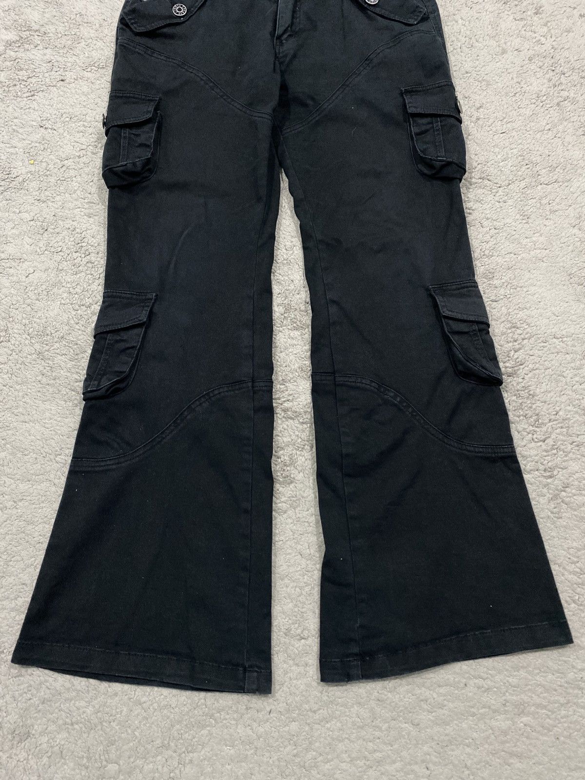 Japanese Brand LowBox Black Cargo Multipocket Flared Pants LGB Style Size US 32 / EU 48 - 4 Thumbnail