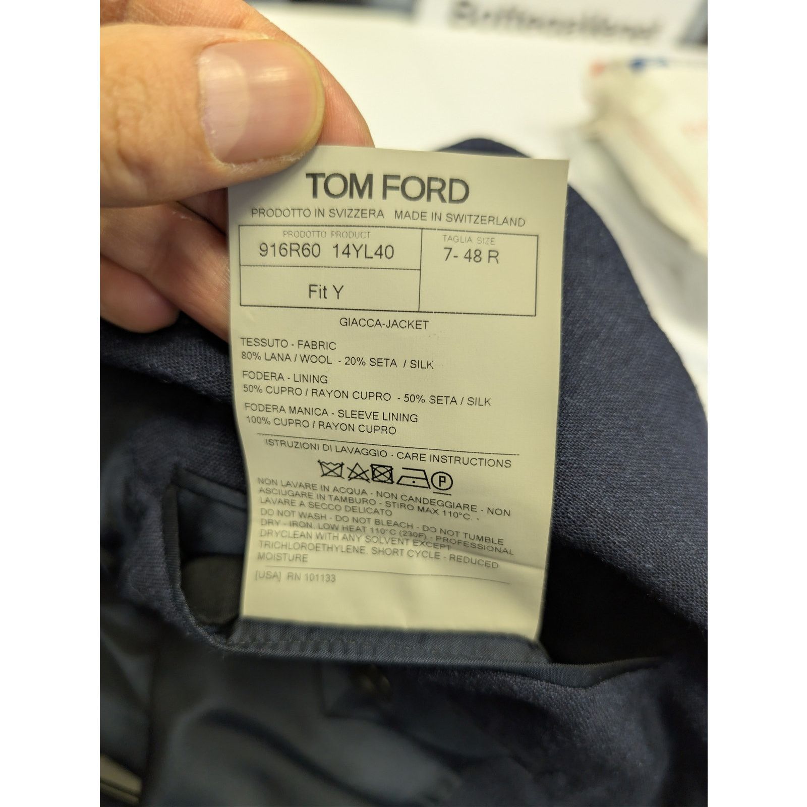 Tom Ford o1rshd1 CC20 Shelton Sharkskin Slim-Fit Wool Suit Jacket Size US M / EU 48-50 / 2 - 18 Thumbnail