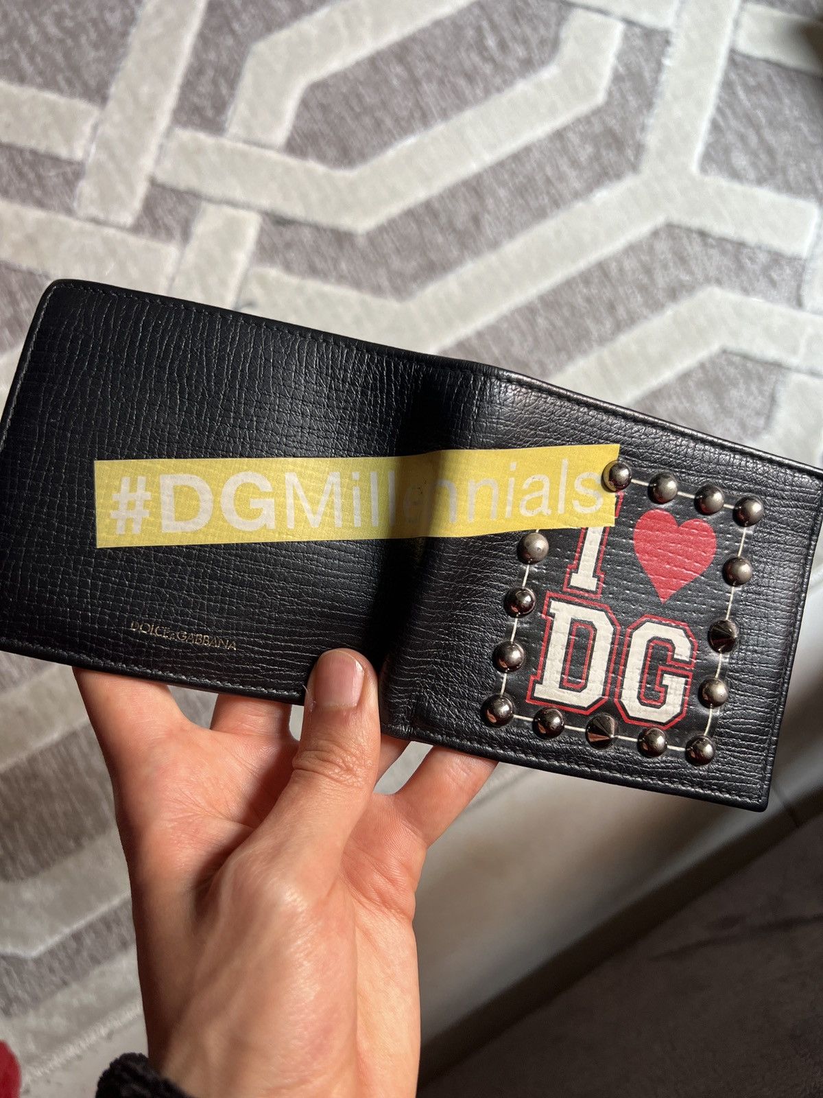 Dolce & Gabbana Dolce Gabbana I love. Millenials Size ONE SIZE - 2 Thumbnail