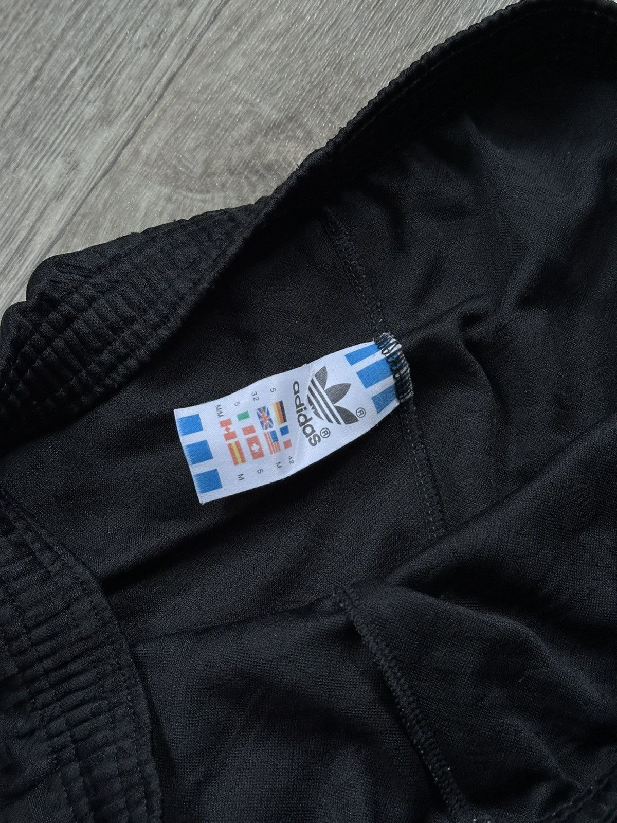 Adidas 🫧 ADIDAS VINTAGE 90s SHORTS MADE IN UK Size US 34 / EU 50 - 9 Thumbnail