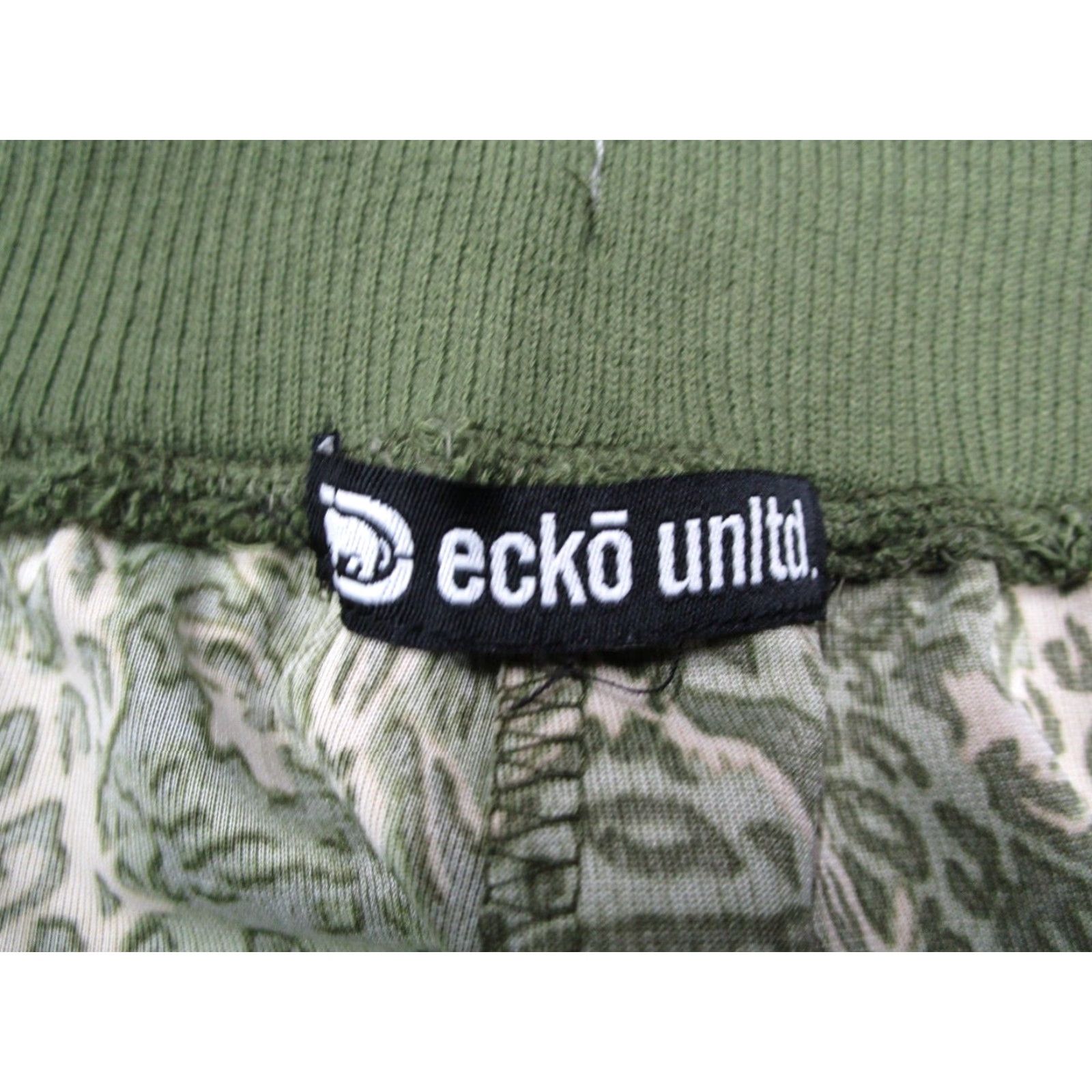 Ecko Unltd Shorts Mens 36 Green Camo Bacteria Streetwear Embroidered