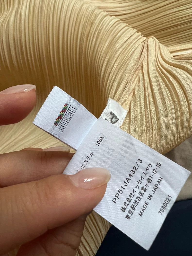 Issey Miyake Issey Miyake size:3 Beige pleated cardigan Size M / US 6-8 / IT 42-44 - 3 Thumbnail