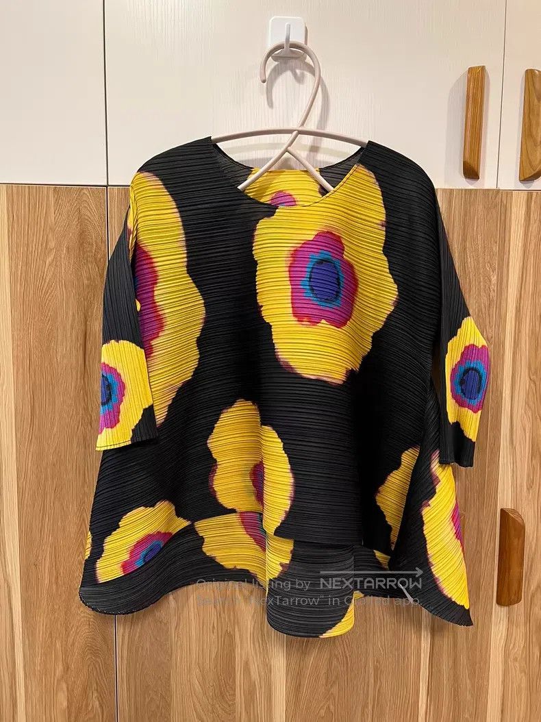 Issey Miyake Issey Miyake Sunflower Top Size L / US 10 / IT 46 - 3 Thumbnail