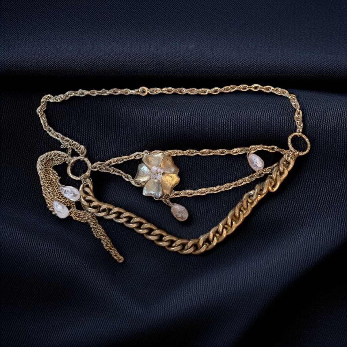 Other Gold tone flower cascade statement necklace Size ONE SIZE - 2 Thumbnail