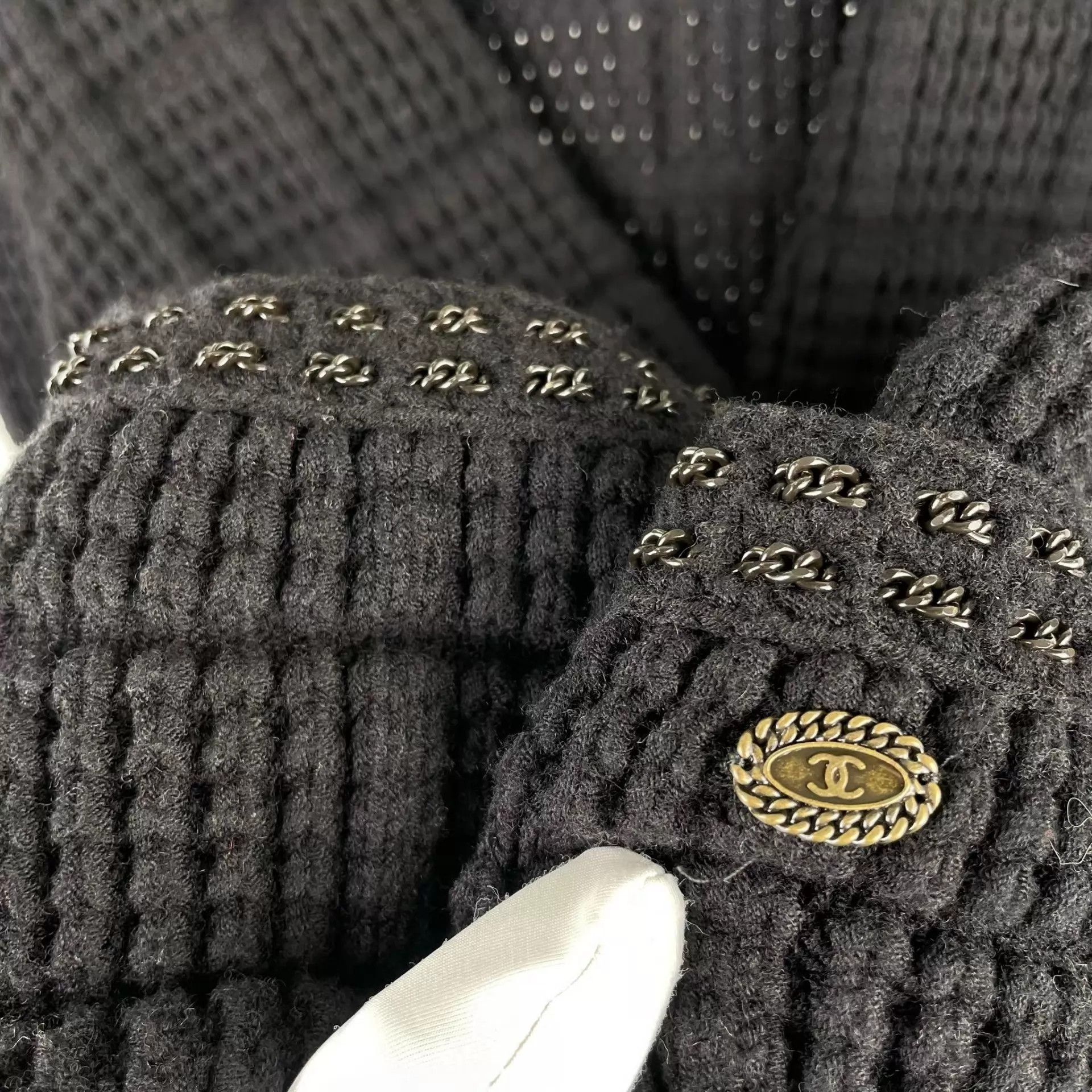 Chanel CHANEL Cutout Cardigan Black Size 38 Size S / US 4 / IT 40 - 6 Thumbnail