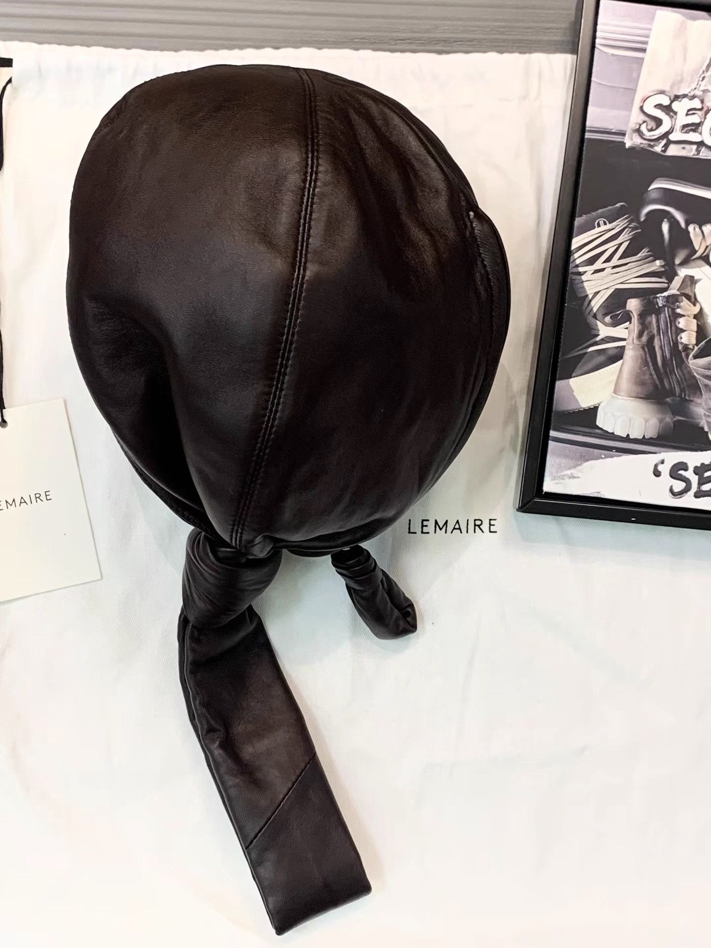 Lemaire Lemaire Discontinued Small Lambskin Round Tote K34 Size ONE SIZE - 3 Thumbnail
