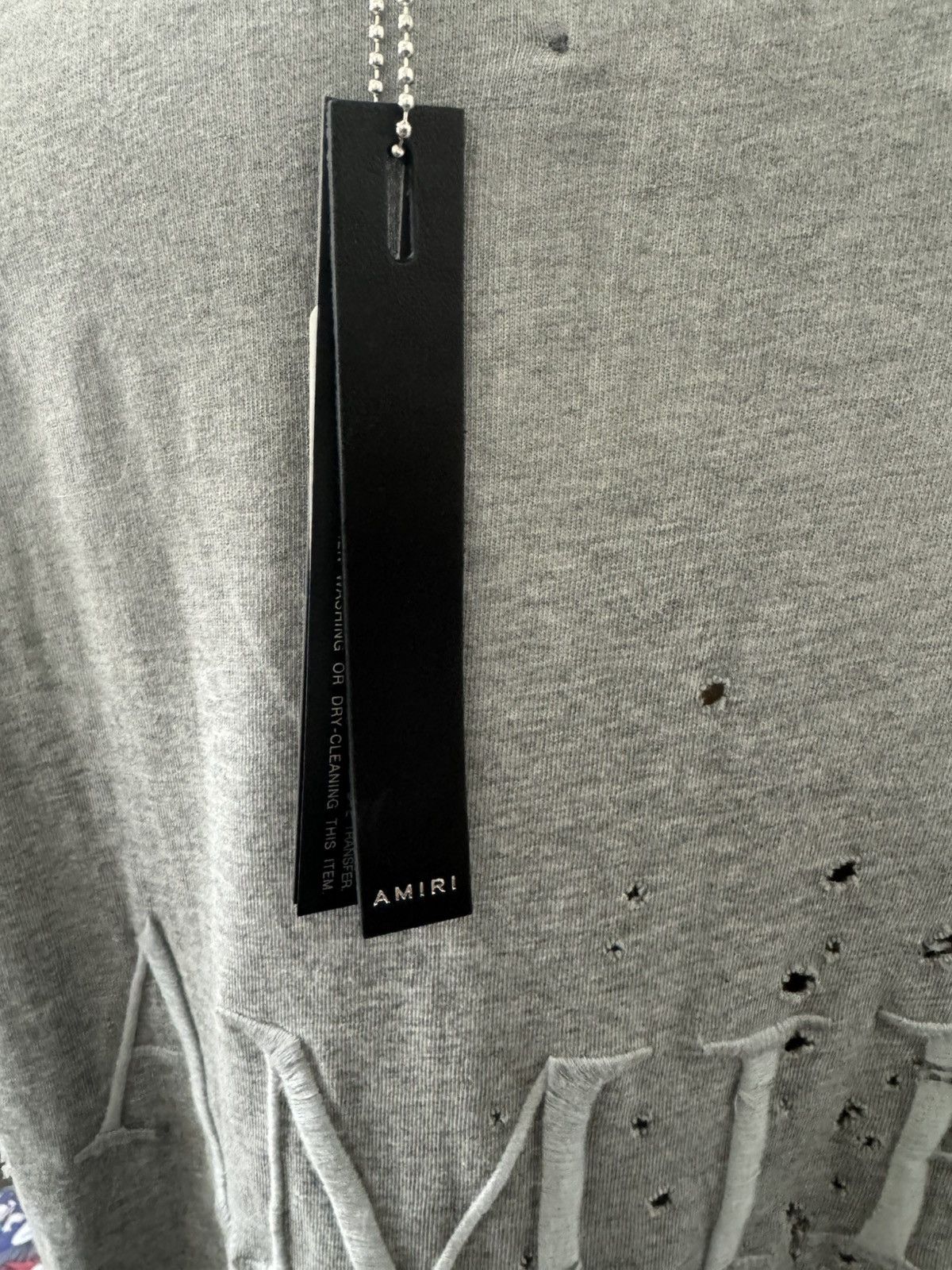 Amiri NWT Amiri Shotgun Embroidered Distressed Tee in Grey Size US L / EU 52-54 / 3 - 9 Thumbnail