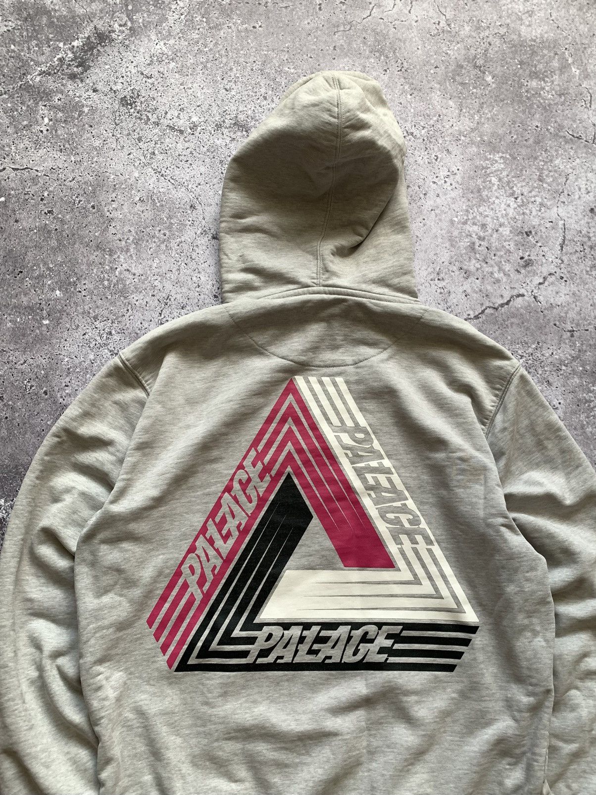 Palace 🔥PALACE TRI-DART SKATEBOARDING HOODIE Size US M / EU 48-50 / 2 - 3 Thumbnail