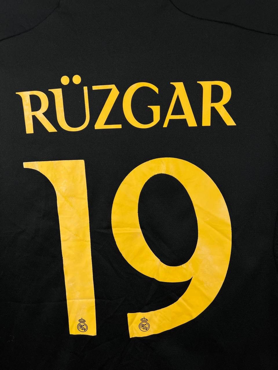 Vintage Real Madrid Adidas 2023 Ruzgar 23 long sleeve size M Size US M / EU 48-50 / 2 - 6 Thumbnail