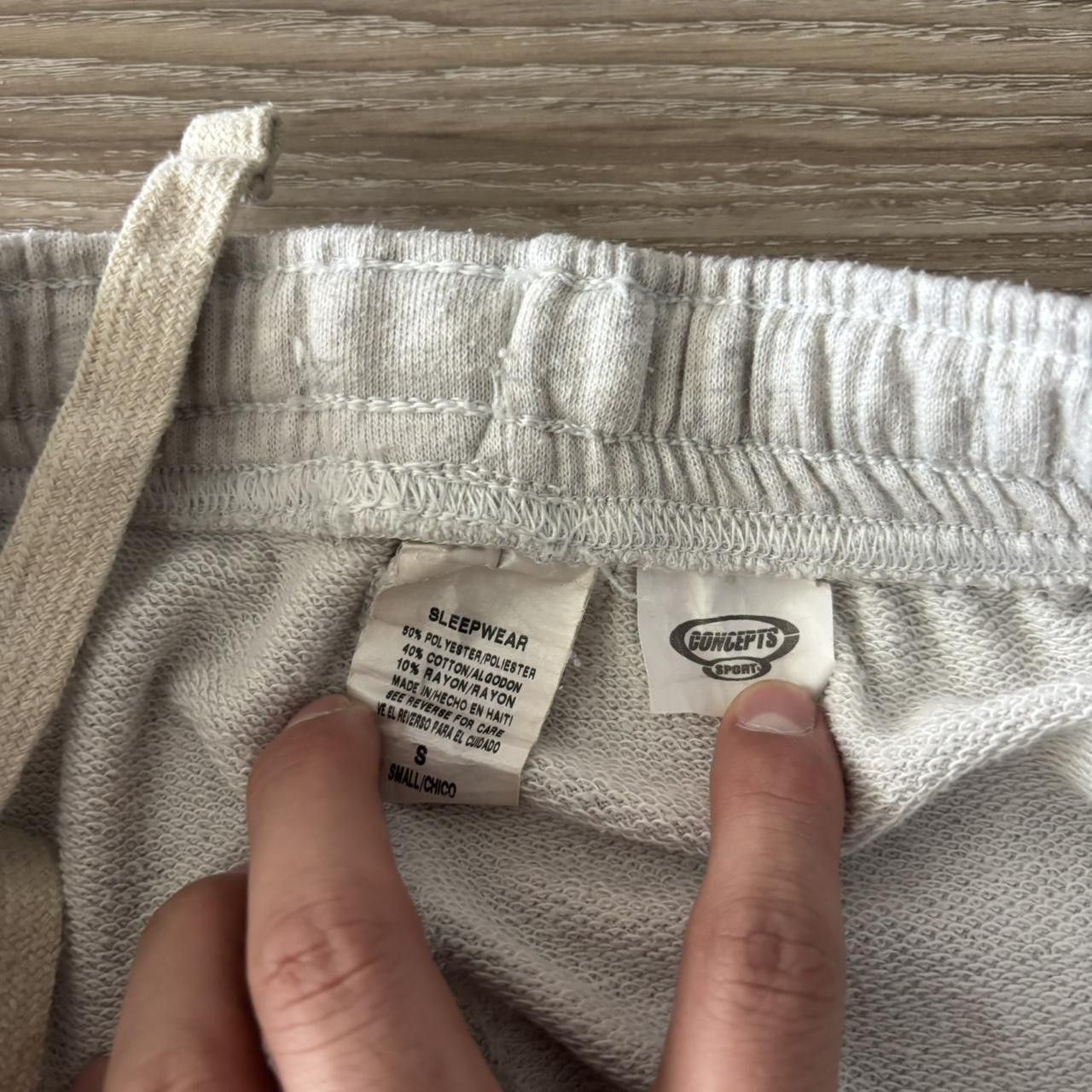 Vintage Crazy Vintage Y2K/2000s Light Grey Alabama Spellout College Sweatpants! Size S Size 28" / US 6 / IT 42 - 7 Thumbnail