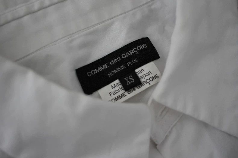 Comme des Garcons Comme Des Garcons 3D shirt with holes Size US XS / EU 42 / 0 - 3 Thumbnail