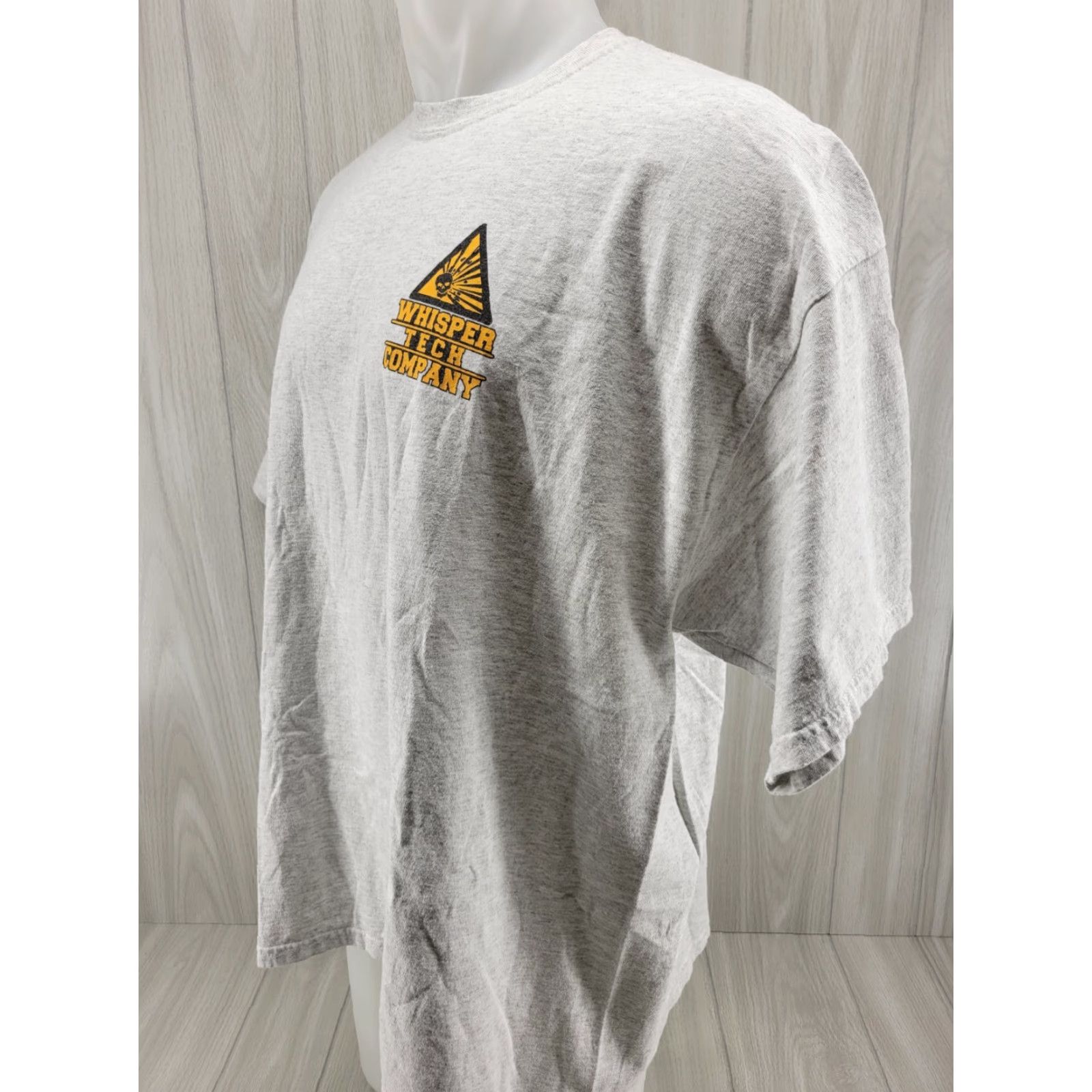 Gildan Whisper Tech Company Mens Shirt 2XL Gray T-Shirt Shirt 2XL Mens Gray Graphic Print Vintage No Size US XXL / EU 58 / 5 - 3 Thumbnail