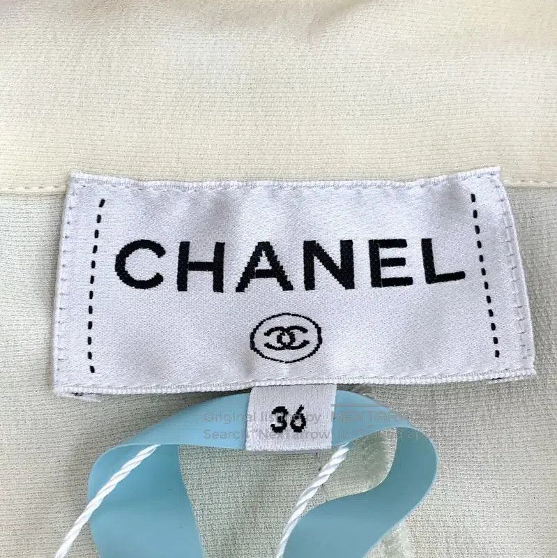Chanel Chanel Beige Silk Blouse with Embellished Collar . Size XS / US 0-2 / IT 36-38 - 4 Thumbnail