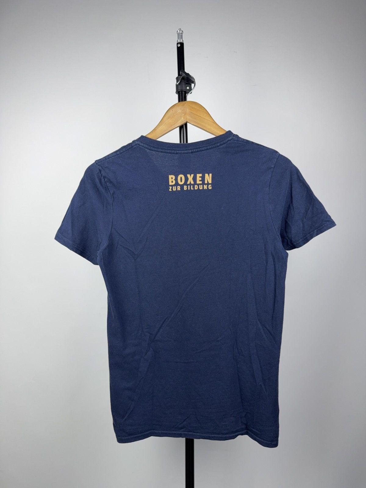 Vintage 00s Bozecken “Mir Si Mir” Swiss Boxing V-Neck Tee Size S / US 4 / IT 40 - 7 Thumbnail