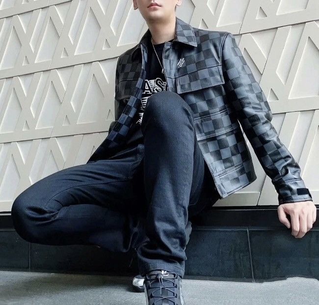 Louis Vuitton Louis Vuitton Checkerboard leather coat Checkerboard leathe Size US L / EU 52-54 / 3 - 8 Thumbnail