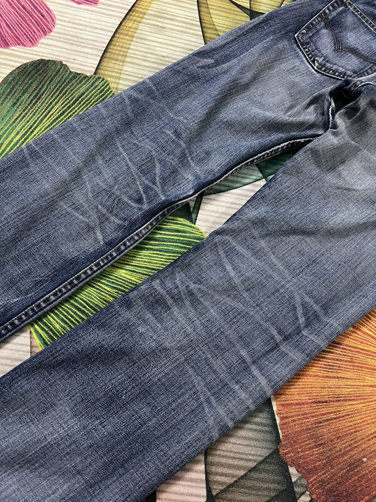 Levi's × Levi's Vintage Clothing VINTAGE LEVIS 505 DISTRESSED JEANS Size US 28 / EU 44 - 6 Thumbnail