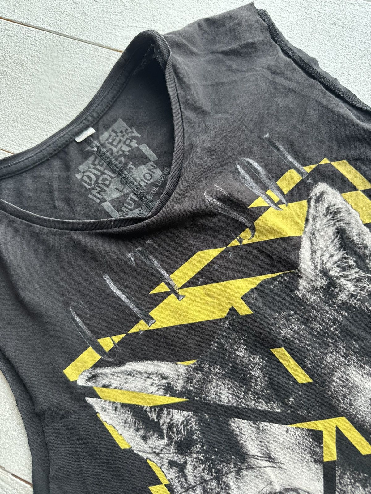 Diesel 🚨Men’s Diesel Tank Top Sleeveless Streetwear Vintage Size M Size US M / EU 48-50 / 2 - 6 Thumbnail