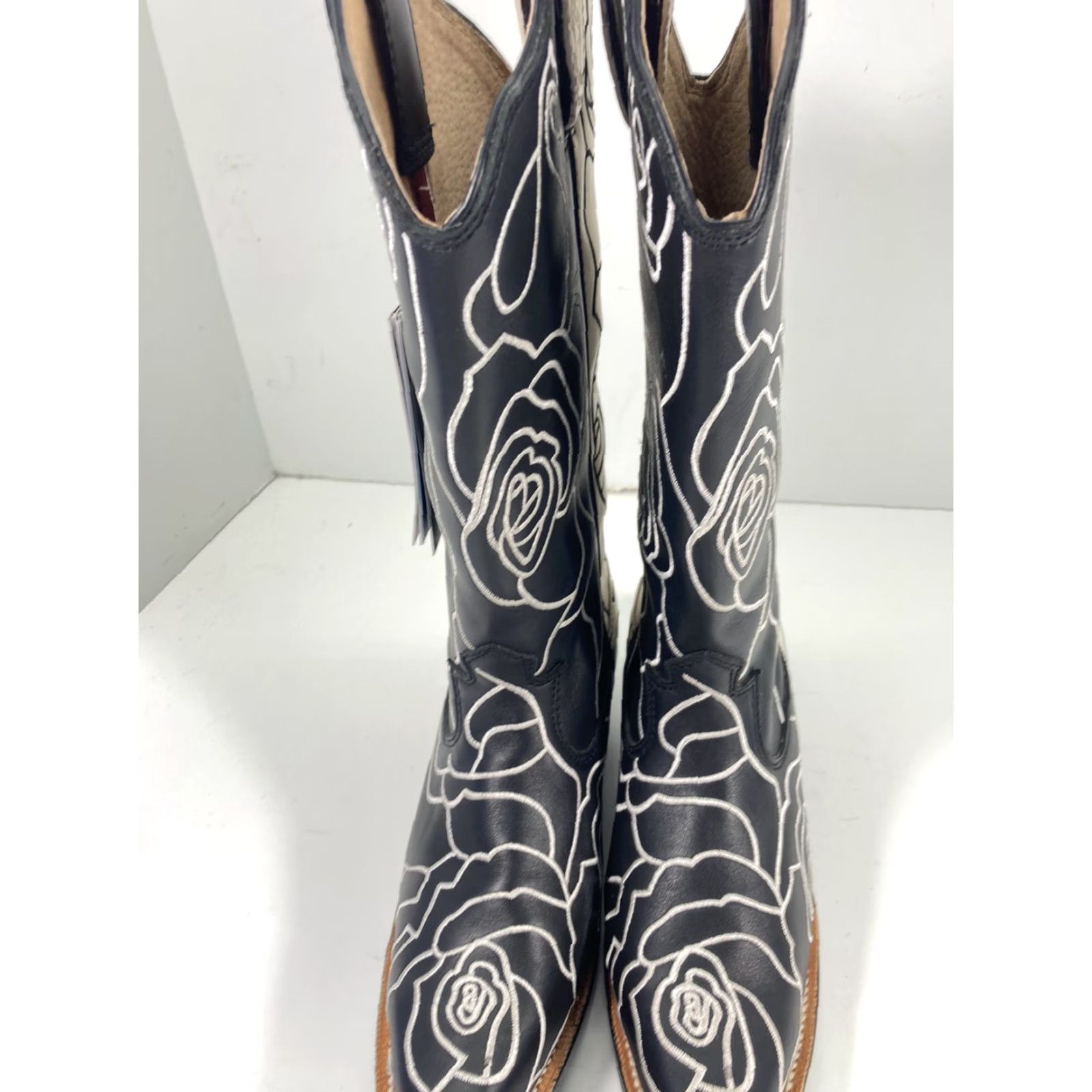 Twisted X Twisted X Olivia Bennett Boots Women Sz 6 B Black Leather Floral Western NWT Size US 6 / IT 36 - 2 Thumbnail