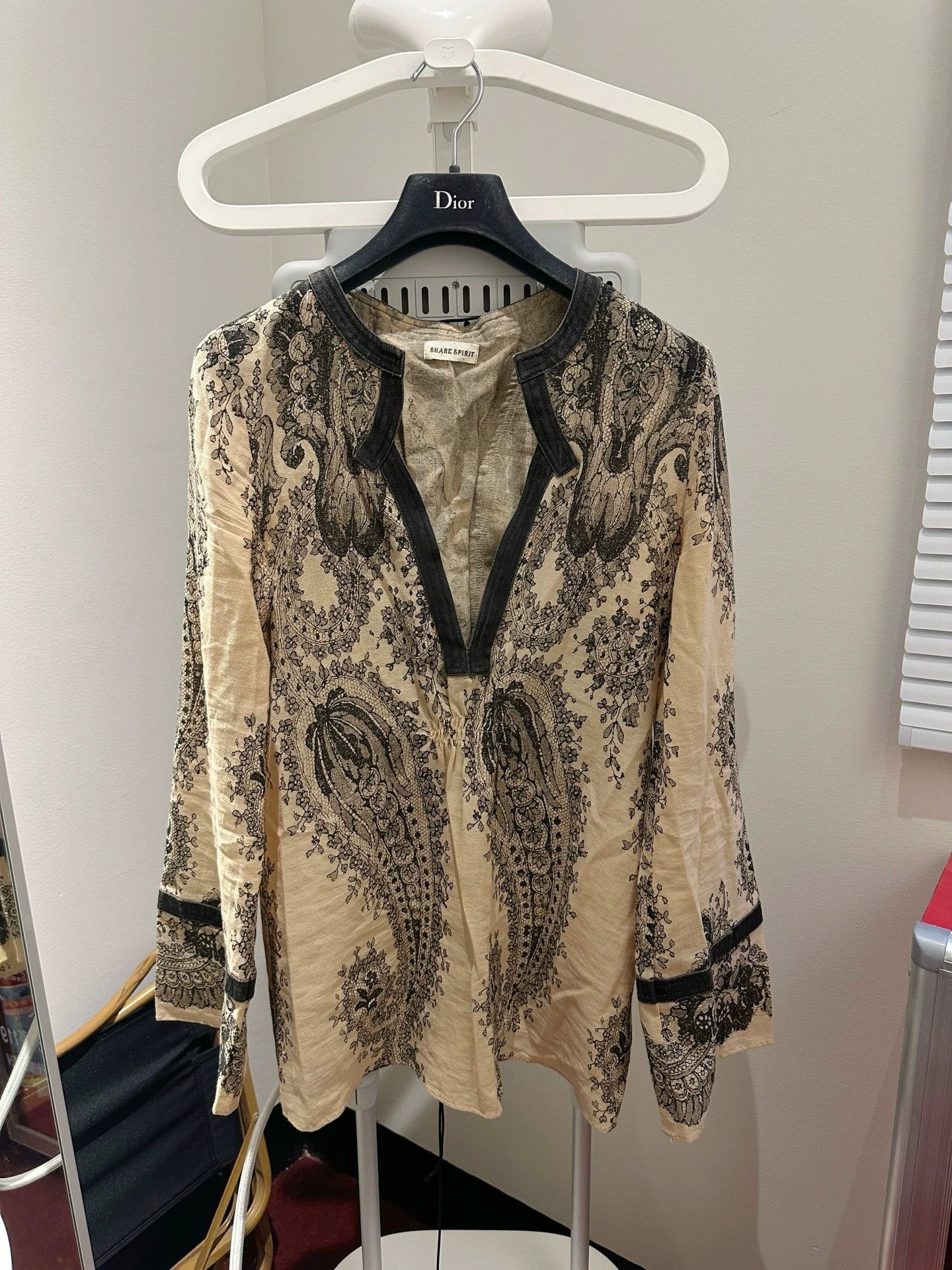 Share Spirit Homme Share spirit Silk Bell-Sleeve Tie-Back Shirt 36 Size XS / US 0-2 / IT 36-38 - 1 Thumbnail