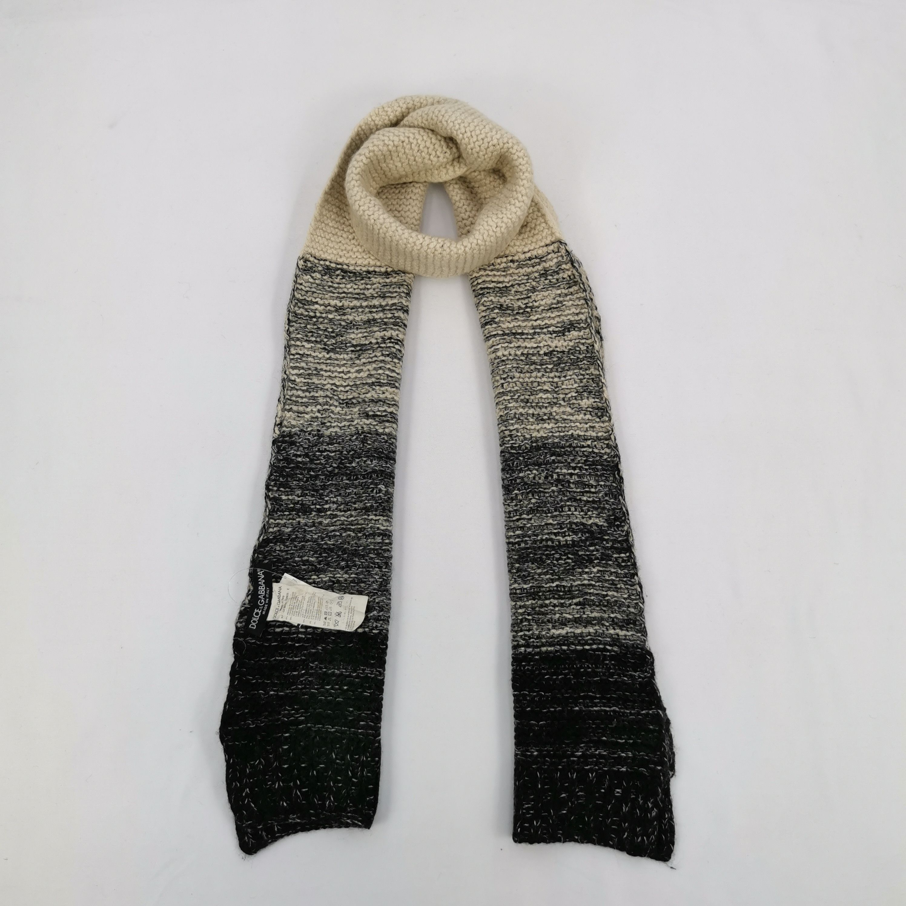 Dolce & Gabbana × Vintage Vintage DOLCE & GABBANA Scarf Wool Cashmere Scarves. Size ONE SIZE - 1 Thumbnail