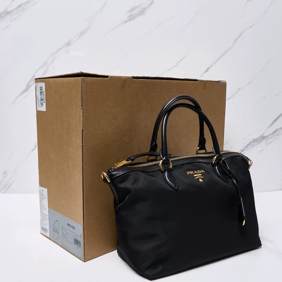 Prada Prada Black Gold Logo Tote Bag Size ONE SIZE - 7 Thumbnail