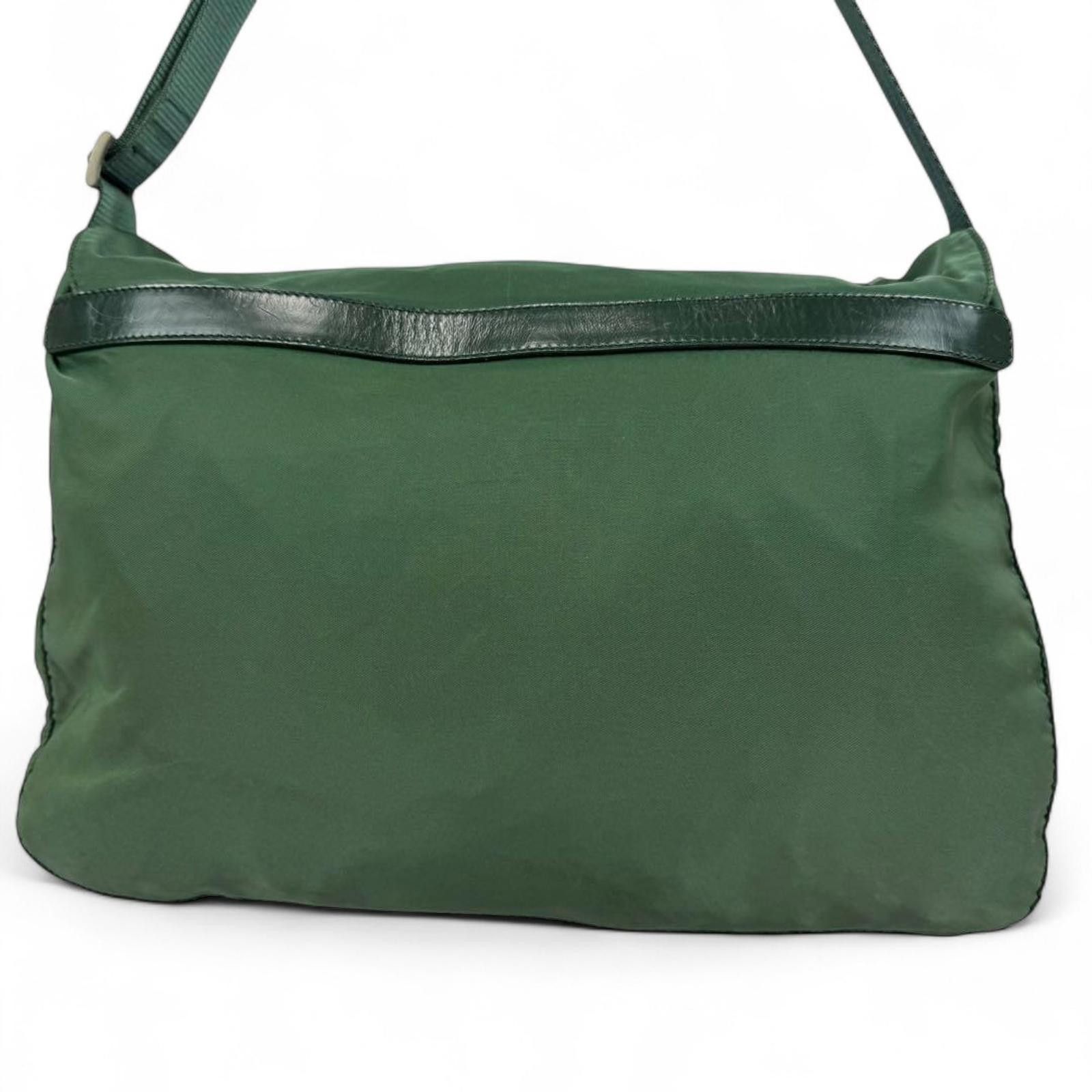 Prada Prada - Green Nylon Shoulder Bag Buckle Detail Size ONE SIZE - 4 Thumbnail