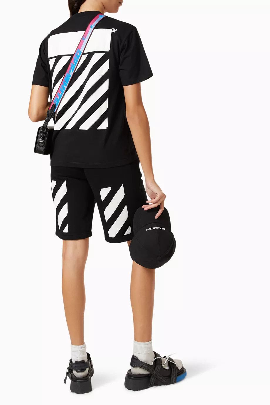 Off-White o1y1225 Logo Crewneck T-Shirt in Black Size S / US 4 / IT 40 - 3 Thumbnail