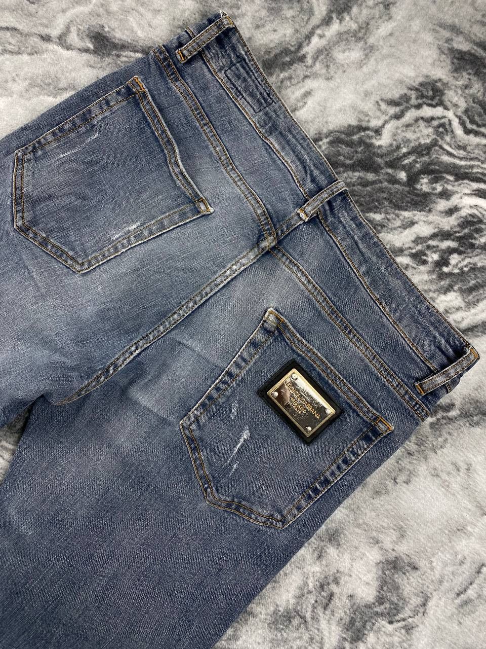 Dolce & Gabbana Vintage Dolce Gabbana Faded Denim Jeans Metal Logo Size US 34 / EU 50 - 3 Thumbnail