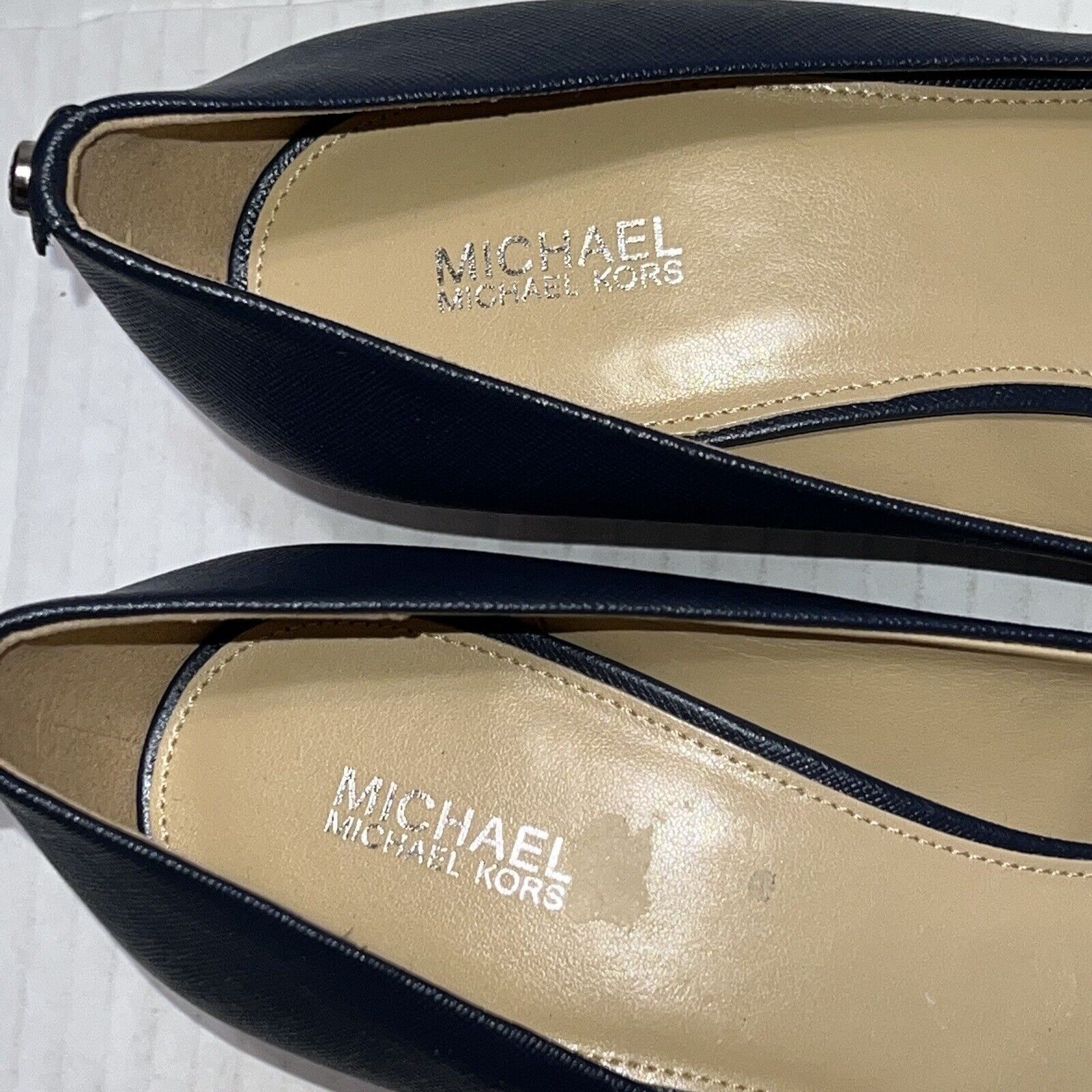 Michael Kors Michael Kors Alina Size 10M Blue Leather Heels PV19B Size US 10 / IT 40 - 13 Thumbnail