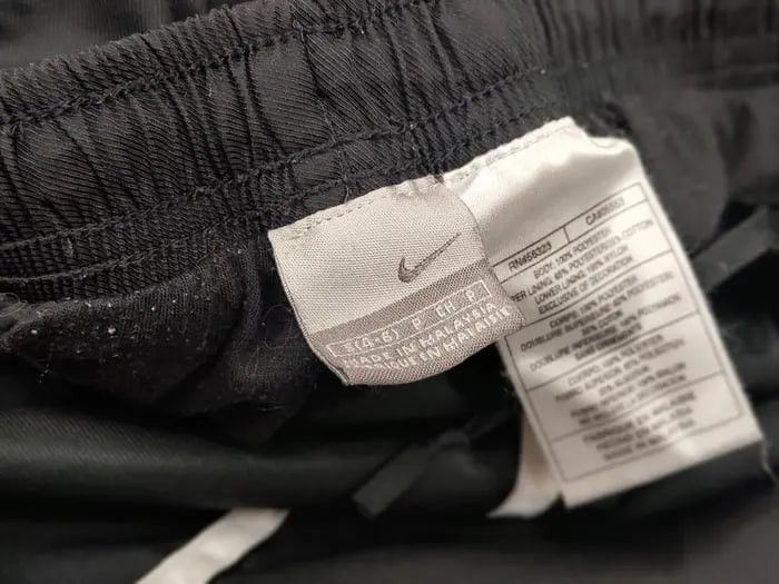 Nike Vintage Nike Swoosh Logo Track Baggy Jogger Pants Y2K Style Size US 30 / EU 46 - 17 Thumbnail