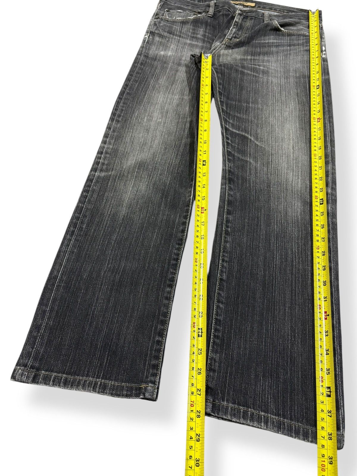Undercover × Uniqlo Vintage Uniqlo S001 Faded Washed Slim Straight Jeans Size US 32 / EU 48 - 12 Thumbnail