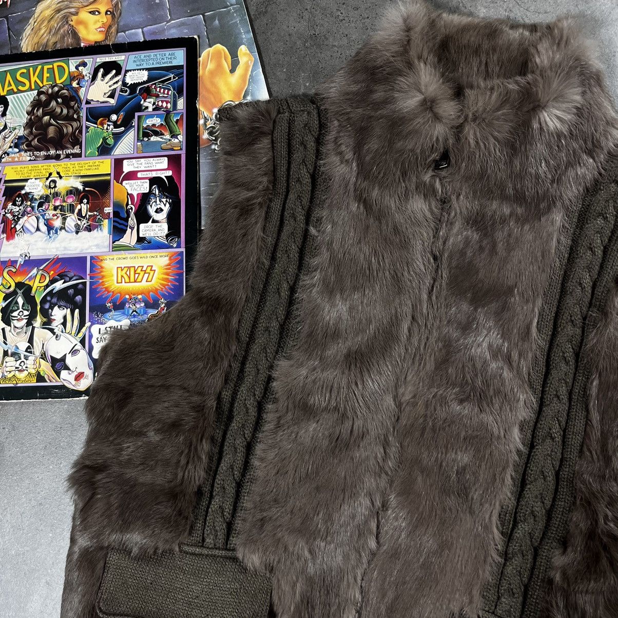Japanese Brand Vintage Y2K Avant Garde Real Rabbit Fur Bomber Vest Jacket Size US S / EU 44-46 / 1 - 3 Thumbnail