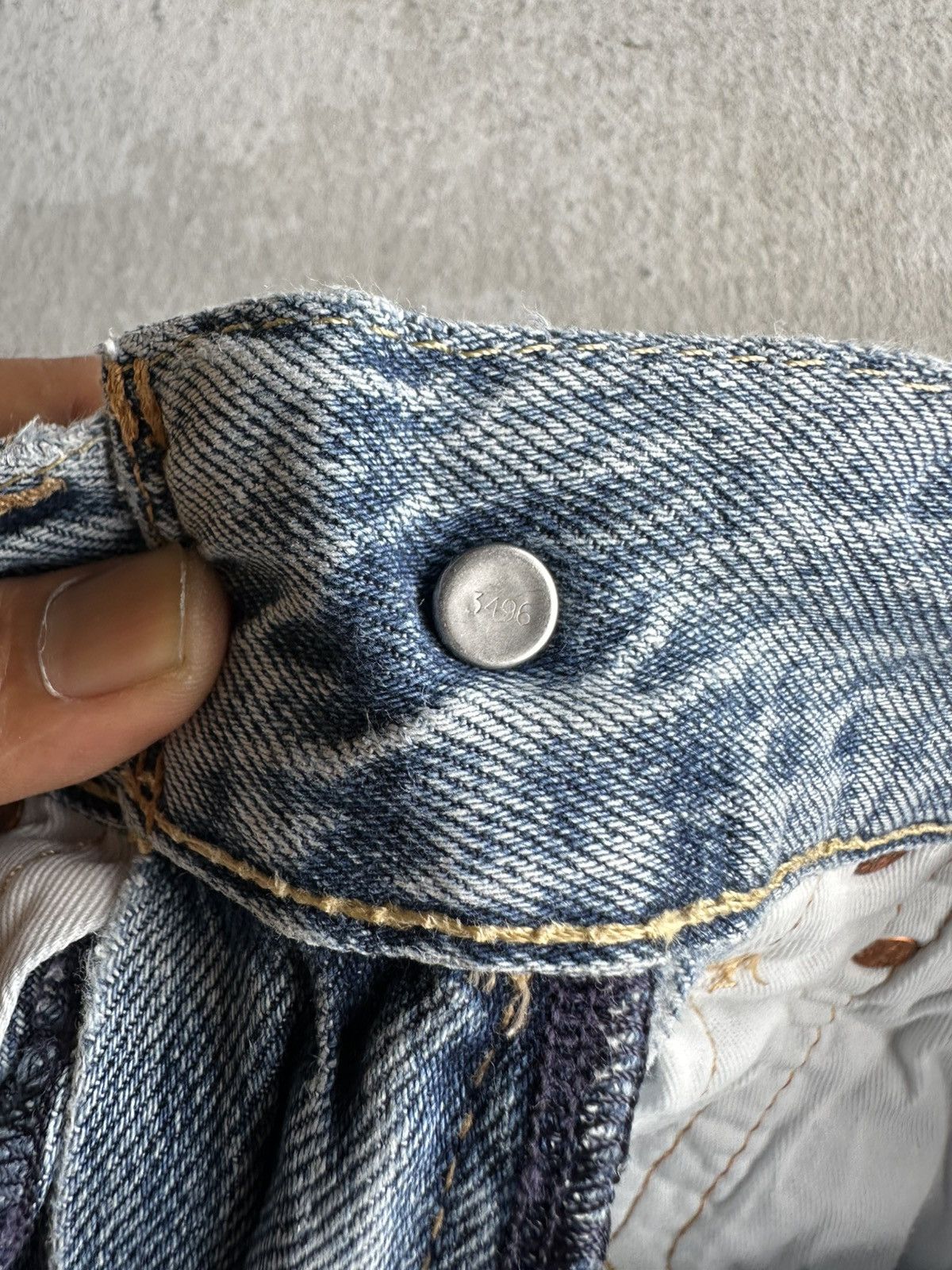 Levi's ✨SEND OFFERS✨ LEVI’S Jeans Light Wash Distressed Denim Pants Size US 30 / EU 46 - 16 Thumbnail