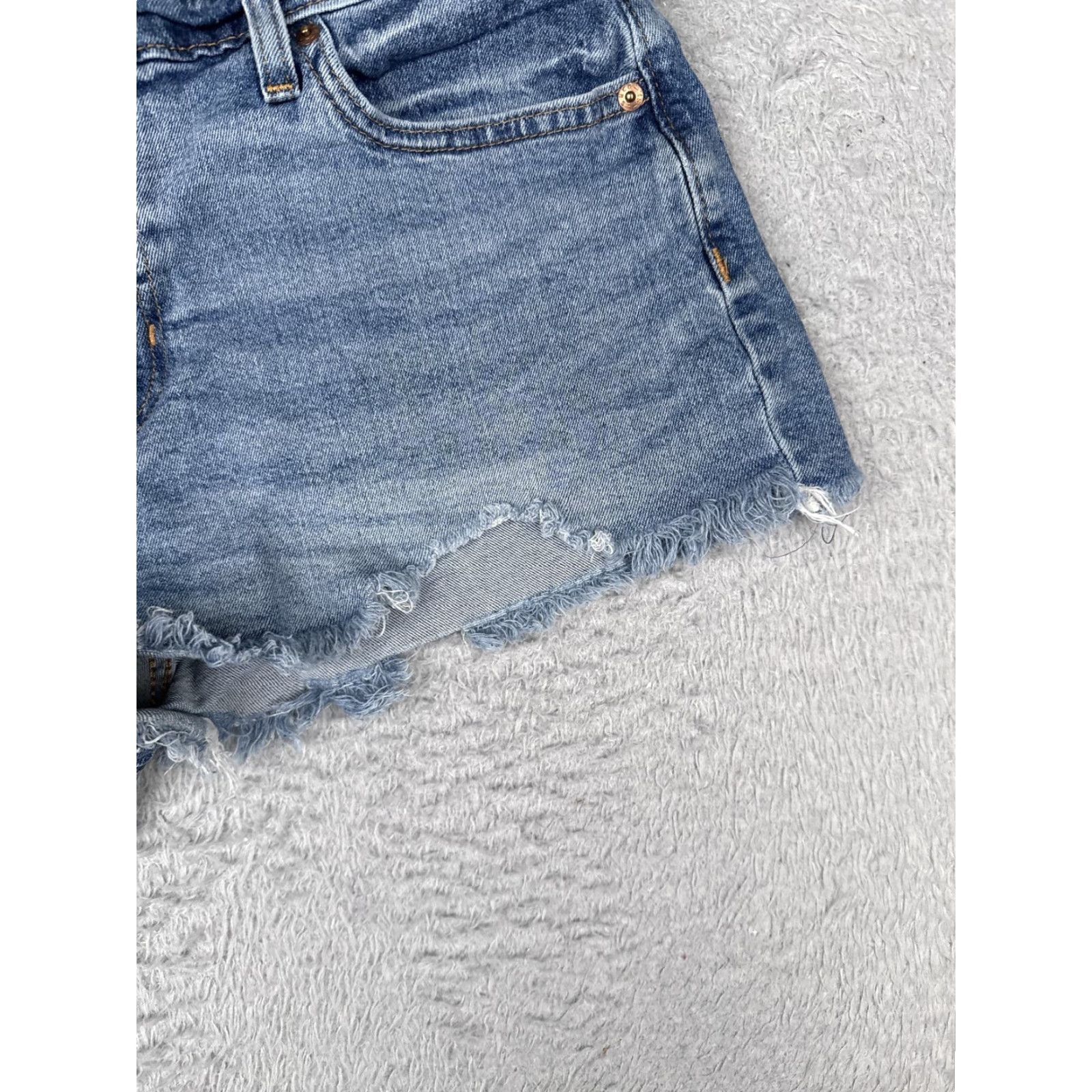 Levi's Levi's Denim Shorts Womens 10 W30 L3 High Rise Frayed Hem Blue Size 32" / US 10 / IT 46 - 2 Thumbnail