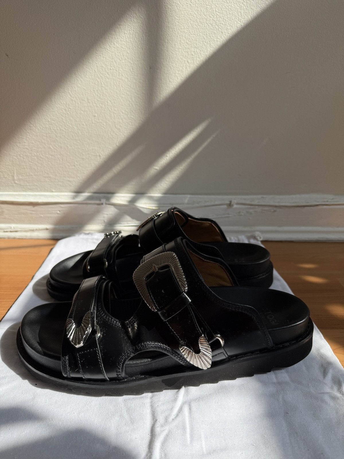 TOGA VIRILIS Toga VIRILIS Polido Size 11 Size US 11 / EU 44 - 4 Thumbnail