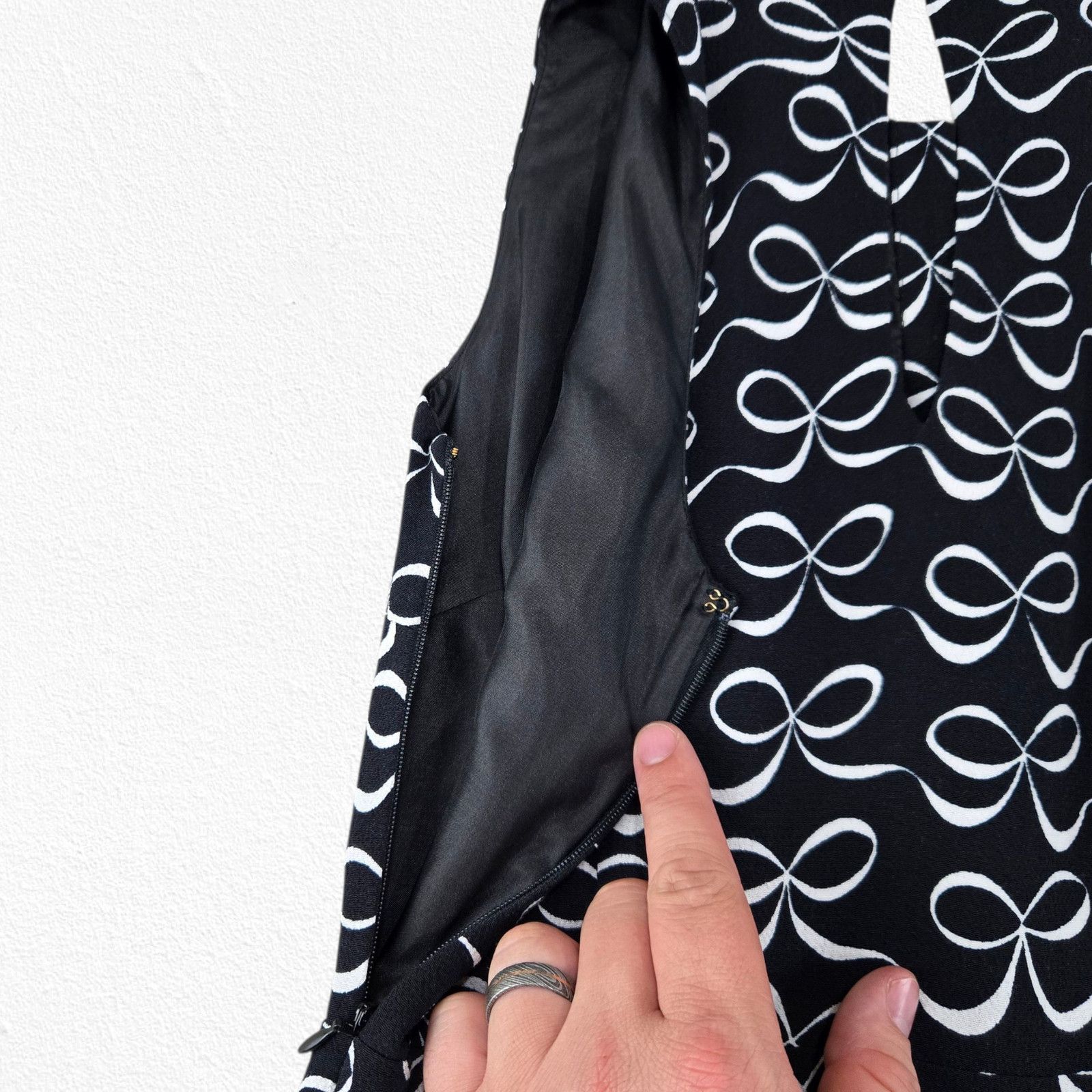 Kate Spade Kate Spade Mackenna Black White Bow Print Dress Size 0 Size XS / US 0-2 / IT 36-38 - 11 Thumbnail