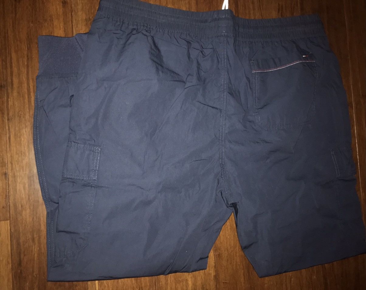 Tommy Hilfiger Two Tommy Hilfiger pants - A straight & Cargo Pant Size US 40 / EU 56 - 3 Thumbnail