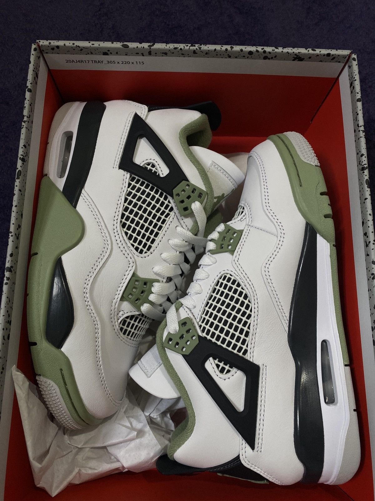 Jordan Brand Jordan 4 Retro Seafoam (Women) Size US 5 / EU 37 - 4 Thumbnail