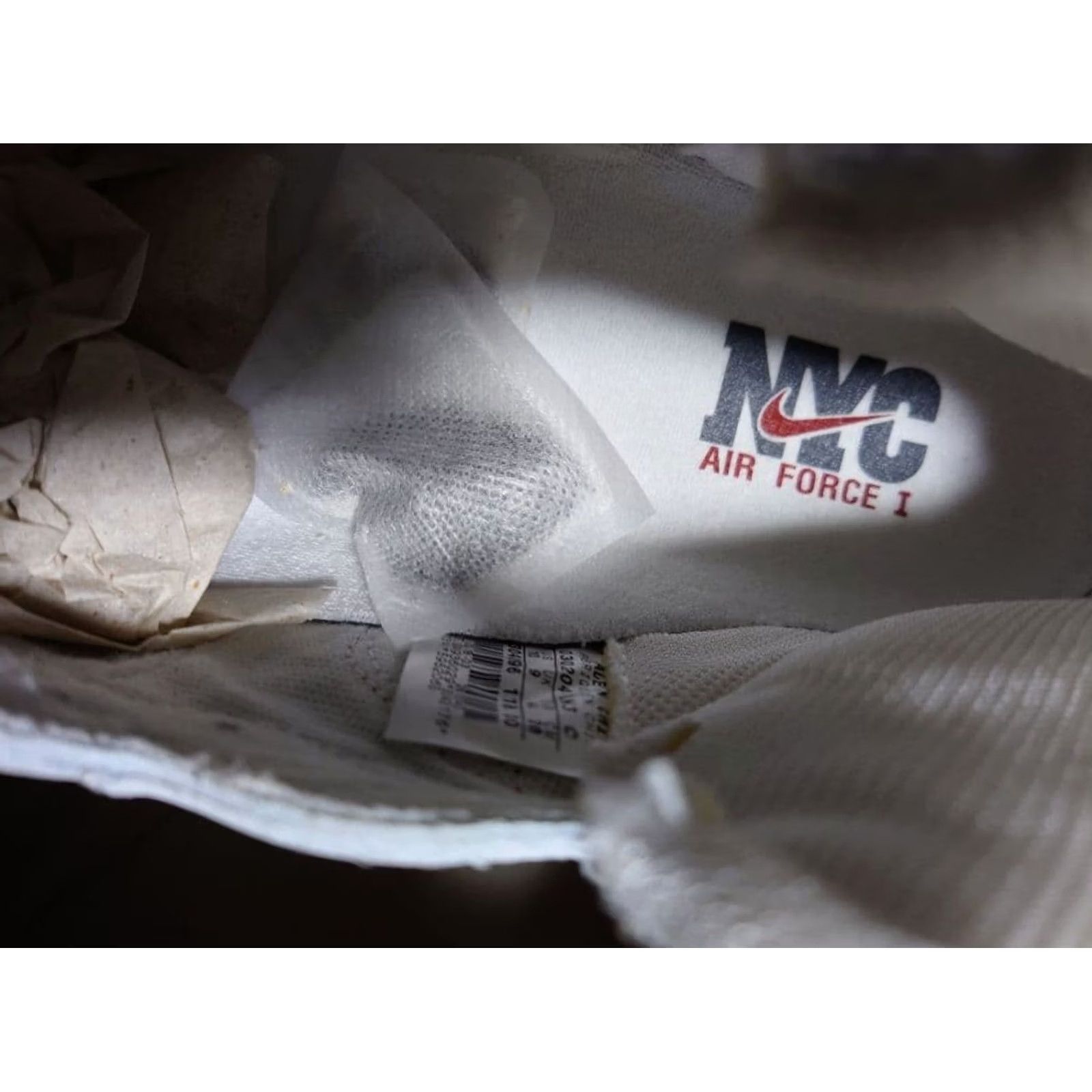Nike Item Specifications: Brand: Nike Size US 10 / EU 43 - 2 Thumbnail