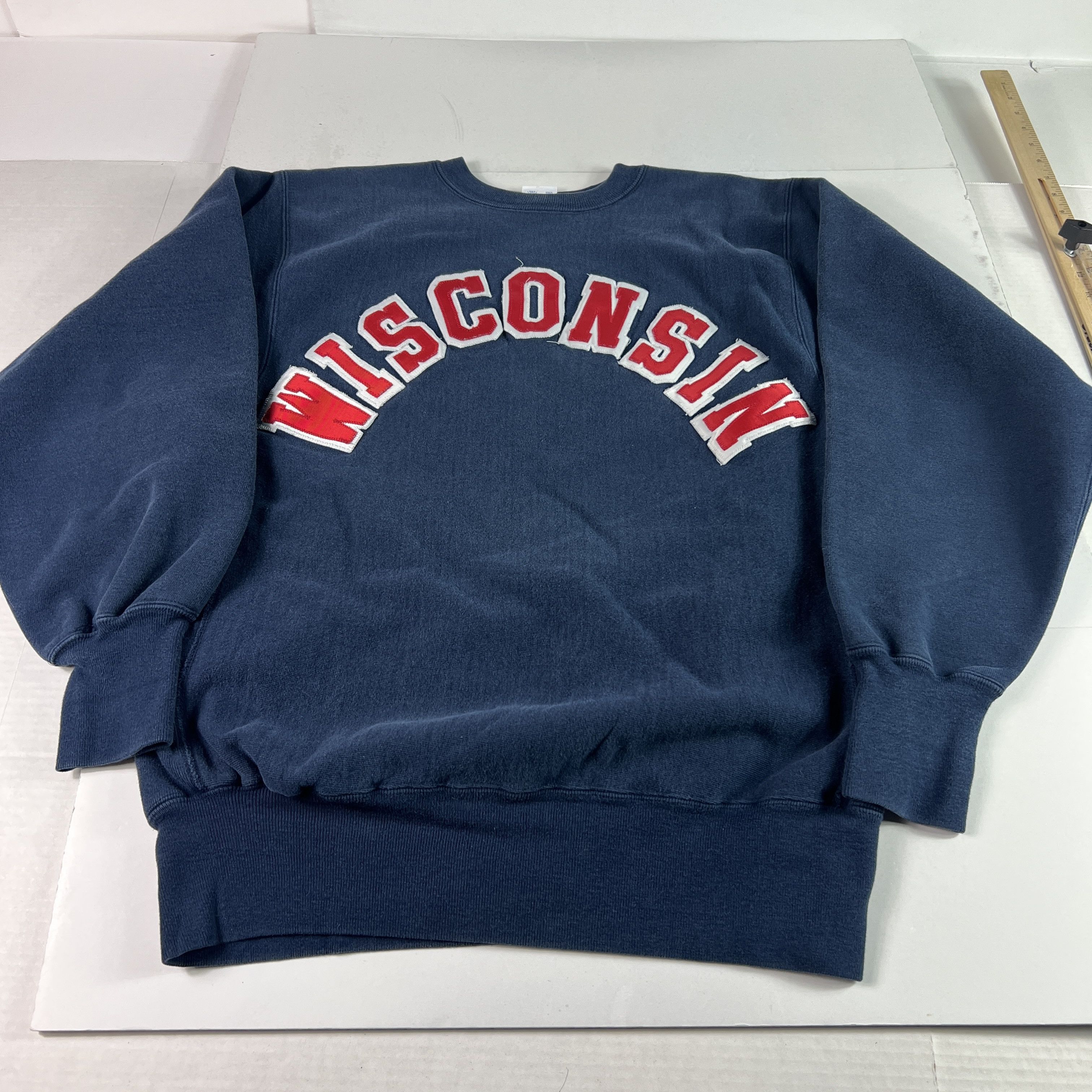VTG Champion Reverse Weave Wisconsin Badger Sweater Crewneck