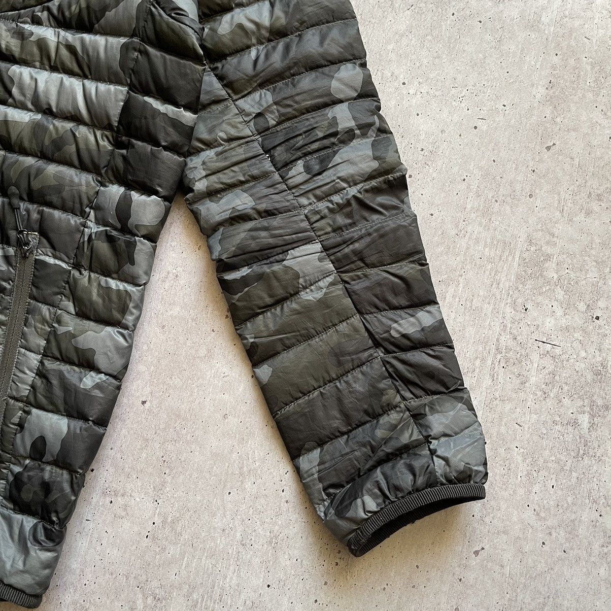 Nike Nike light puffer camo Size US L / EU 52-54 / 3 - 7 Thumbnail