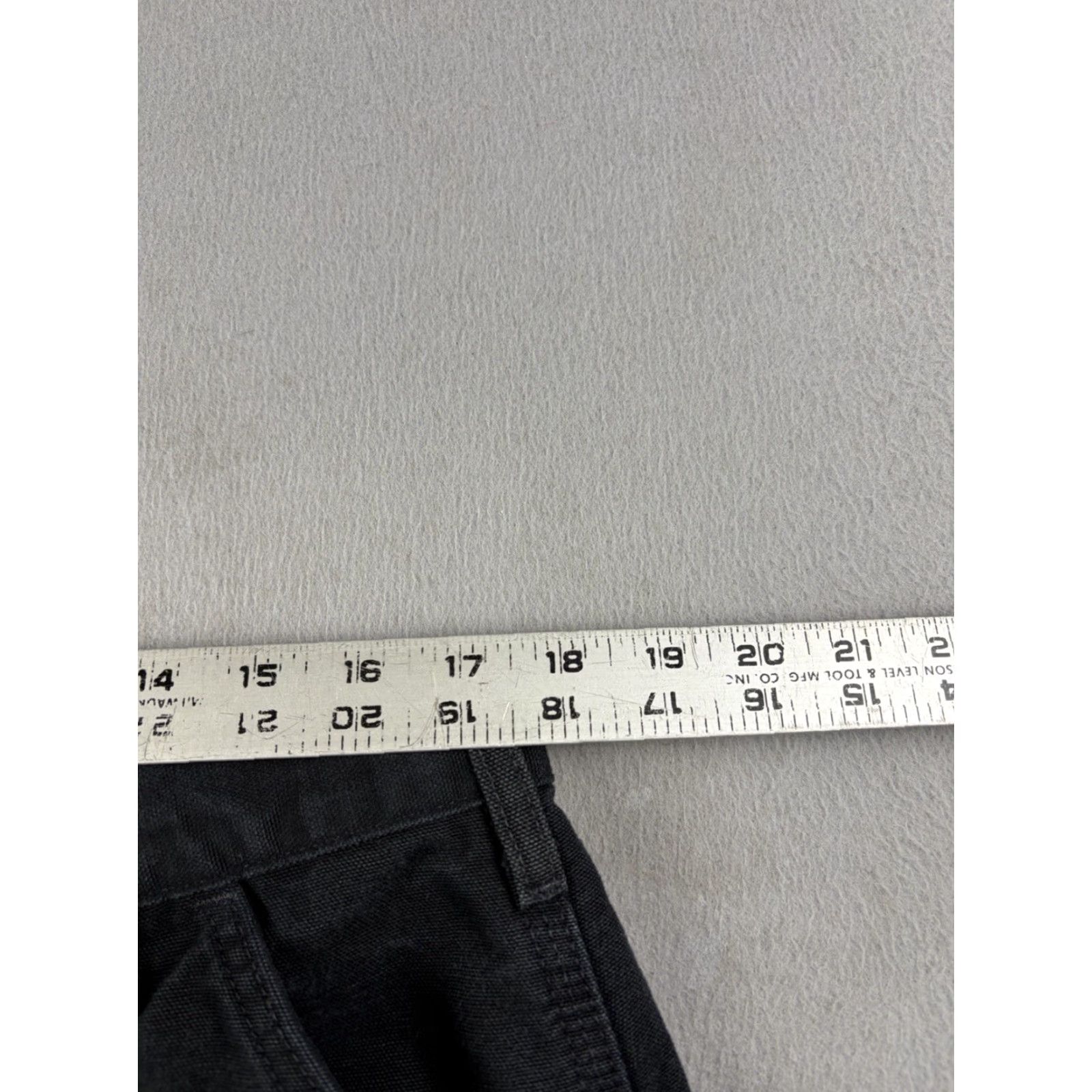 Carhartt Carhartt B111 Black 38x30 Mens Flannel Lined Carpenter Pants Workwear 5-Pocket Design Straight Leg Cotton Canvas Denim? (Note: can't invent material) Size US 38 / EU 54 - 4 Thumbnail