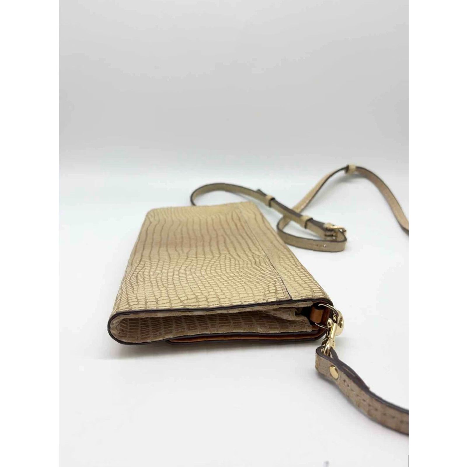 Dooney & Bourke VINTAGE Dooney & Bourke Ivory Crossbody Size ONE SIZE - 5 Thumbnail