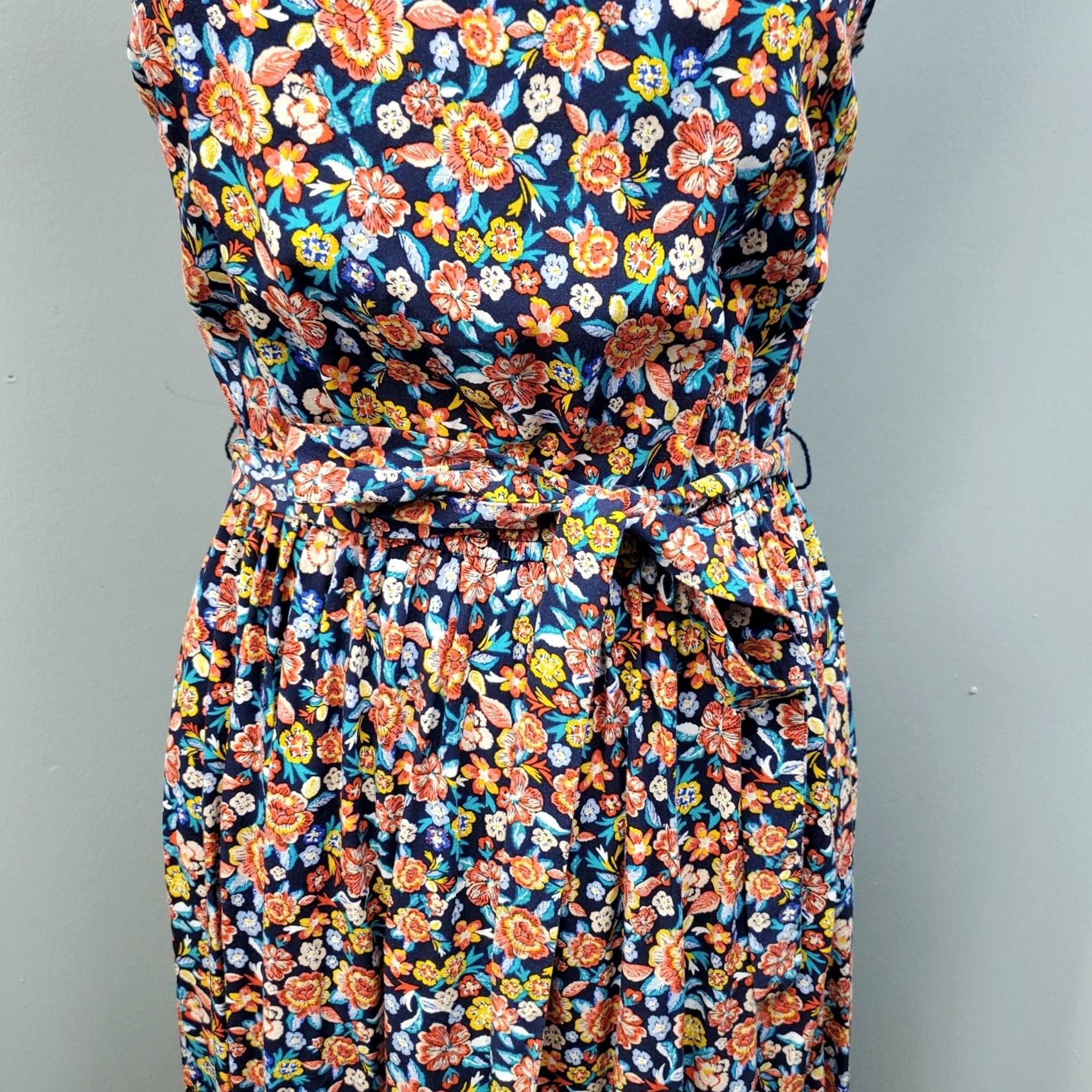 Old Navy Old Navy Dress Women PS Midi Multicolor Cinch Tie Back Keyhole Back Floral Sleeveless 36 Length Casual Party Womens Size PS Size S / US 4 / IT 40 - 3 Thumbnail