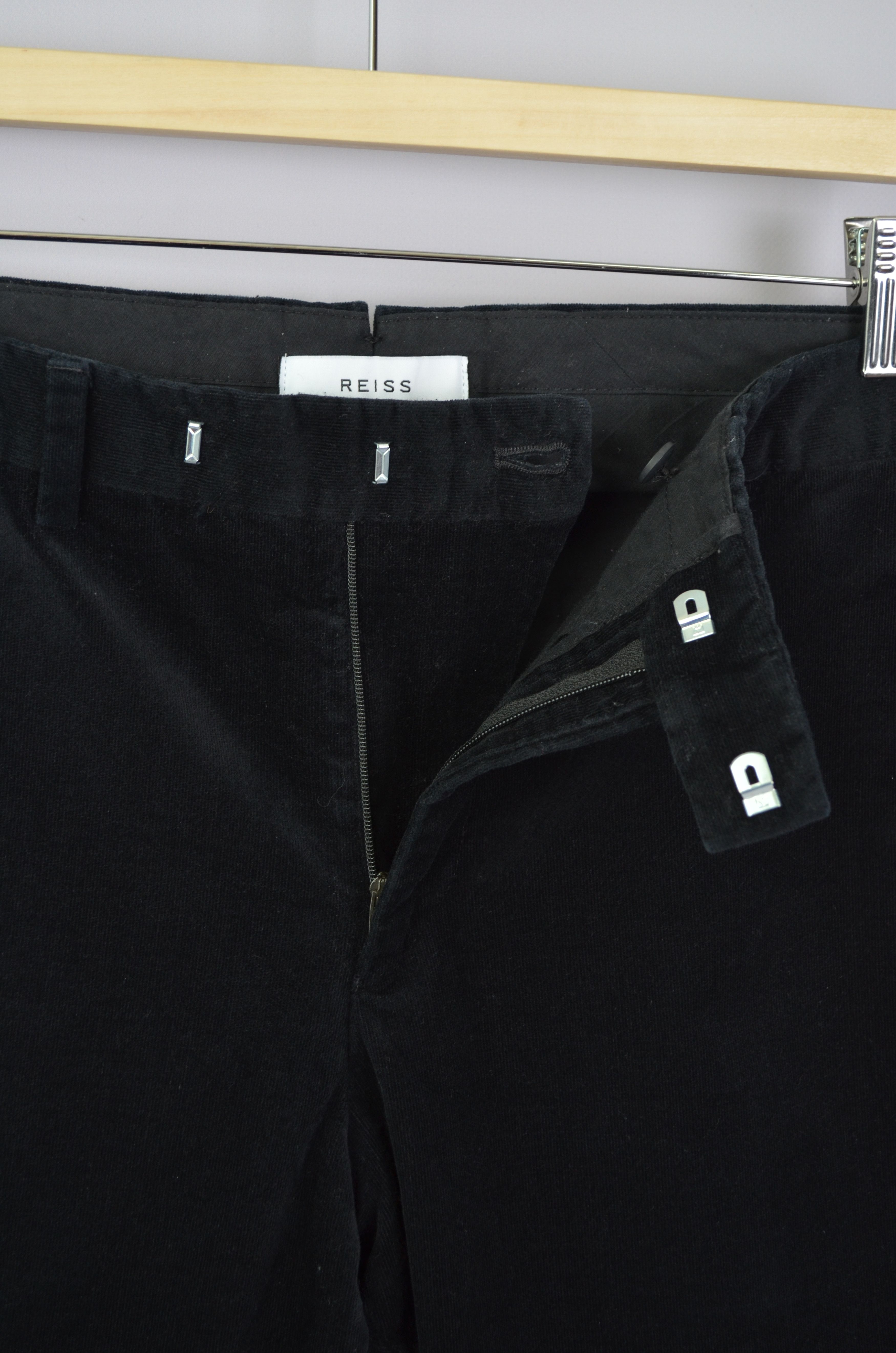 Designer × Reiss REISS Black Corduroy Mens Pants Trousers Size W32 L32 Size US 32 / EU 48 - 8 Thumbnail