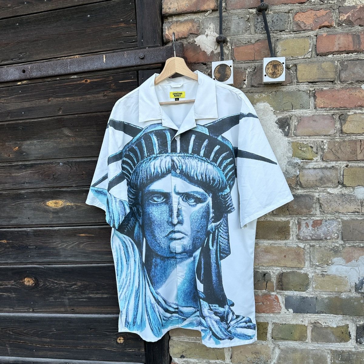 Market Chinatown Market NYC New York City Button Up Shirt XL Rare Size US XL / EU 56 / 4 - 1 Thumbnail