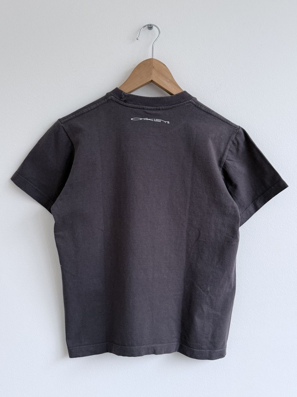 Oakley Vintage 90s Oakley Software Faded T-Shirt Size US S / EU 44-46 / 1 - 5 Thumbnail