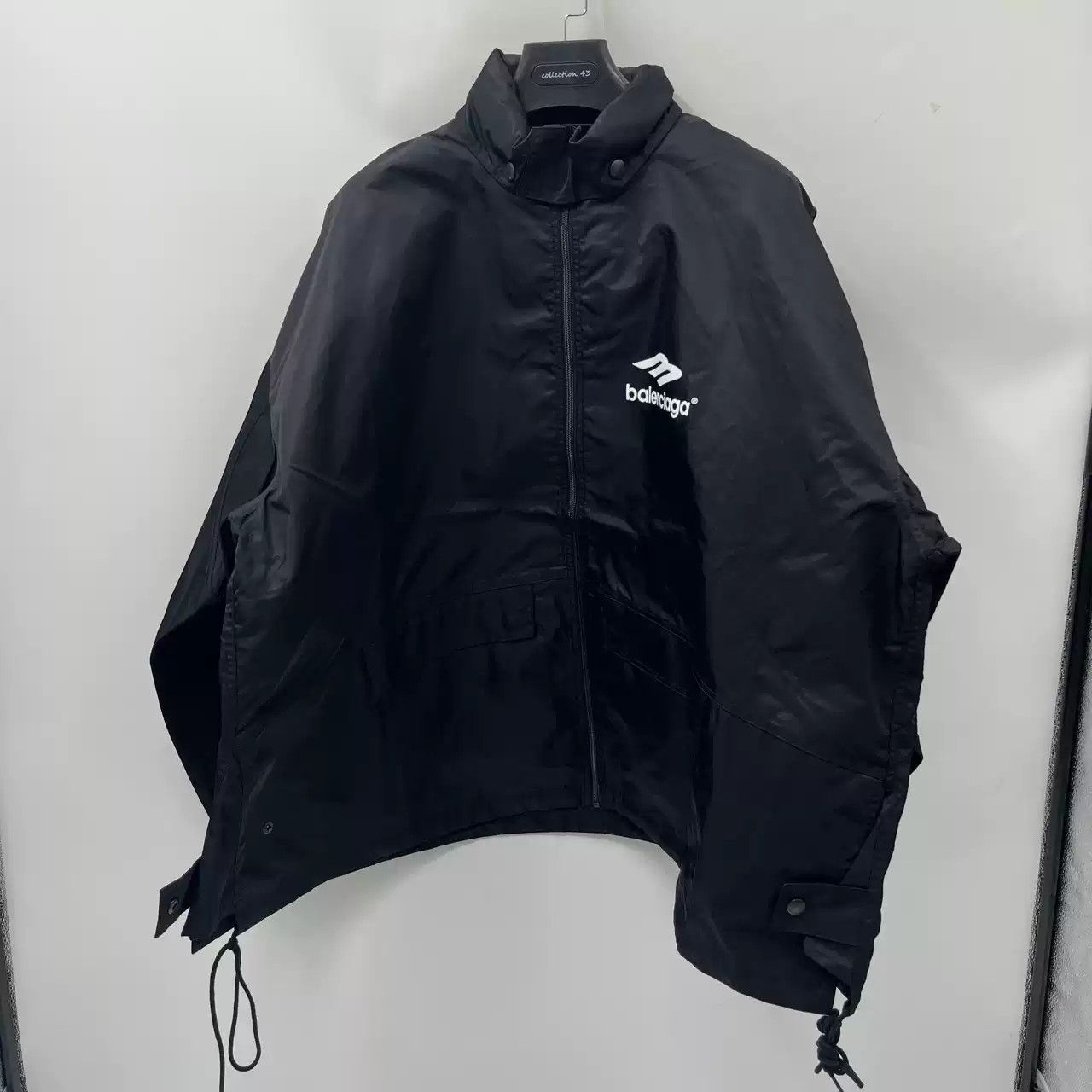 Balenciaga black and white printed logo for ski sprinters Jacket