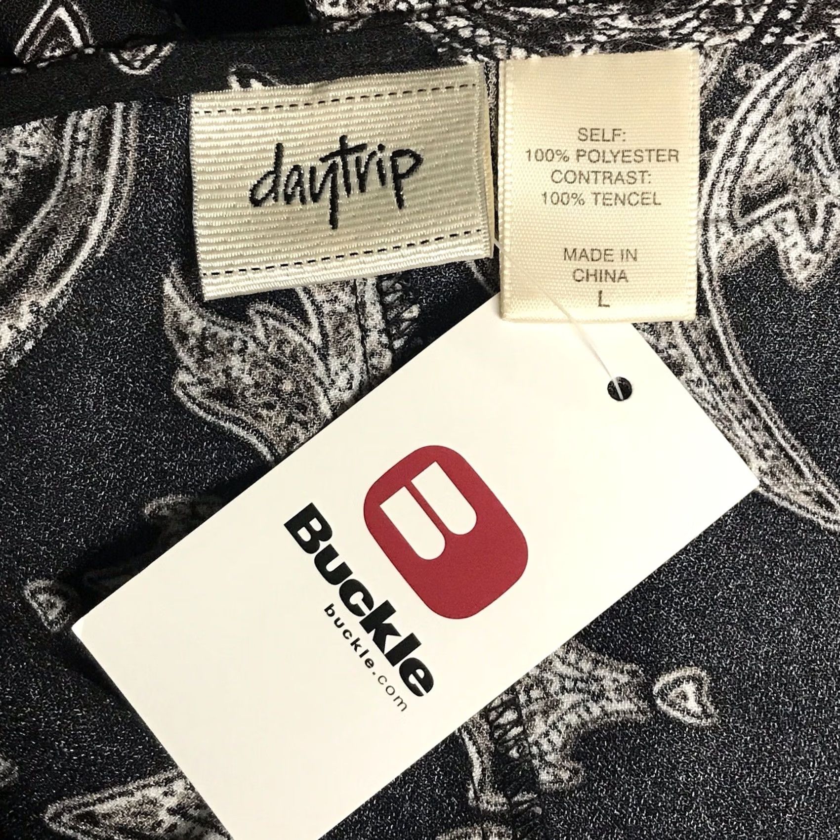 Vintage VINTAGE Daytrip Buckle Women Black Ivory Floral Paisley Print Zip Kimono Jacket L Size L / US 10 / IT 46 - 2 Thumbnail
