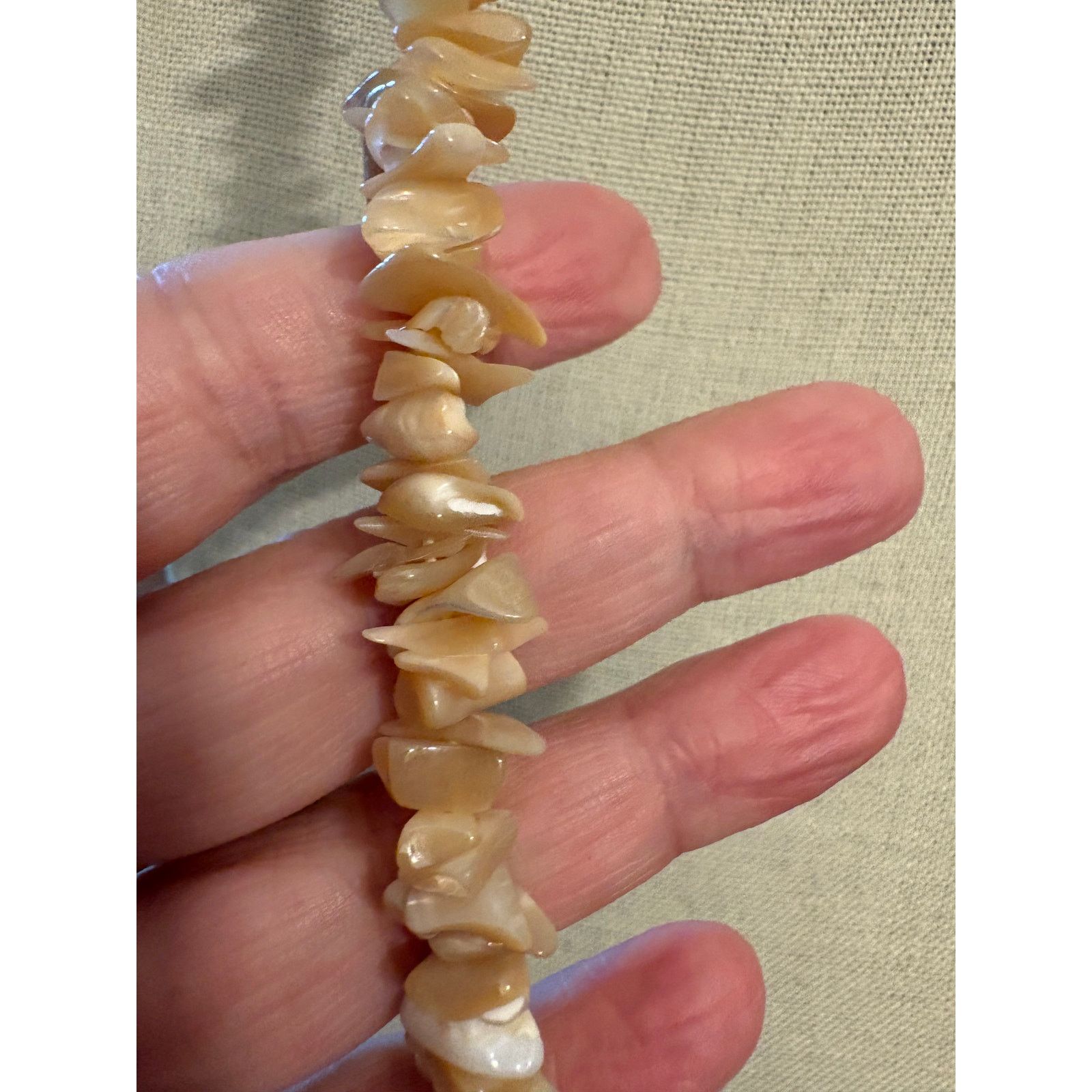 Other Vintage 40" Mother of Pearl Chip Necklace Single Strand Size ONE SIZE - 3 Thumbnail